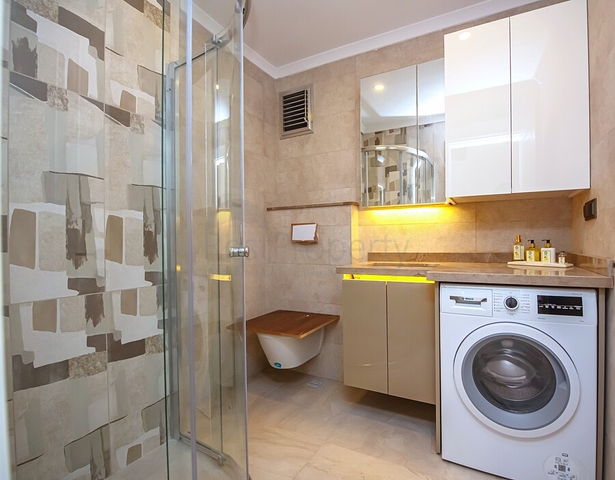 شقق حديثة في مجمع مع بنية تحتية غنية في منطقة أوبا