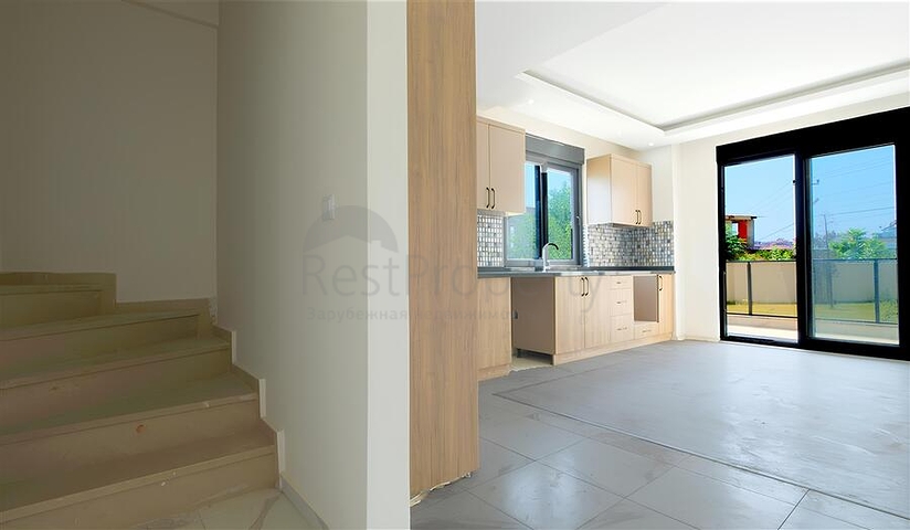 دوبلكس 2 + 1 في منطقة أوبا