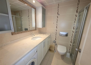 شقة فسيحة مع موقع مناسب في قلب أوبا