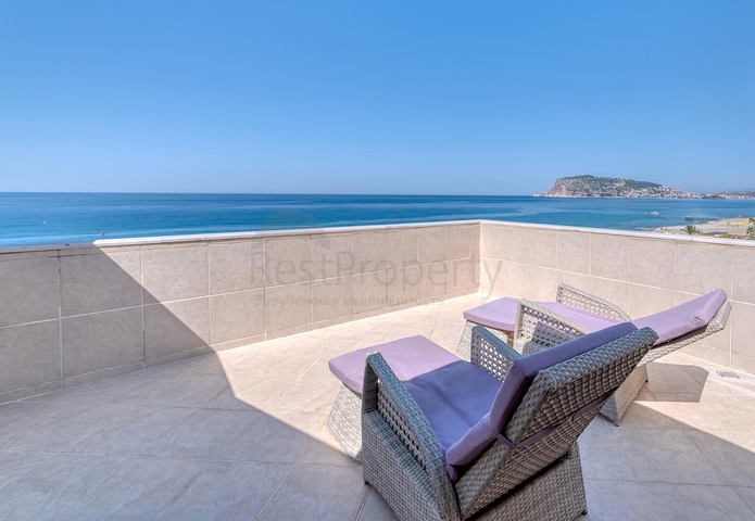 بنتهاوس واسع على البحر مع إطلالة وراحة 