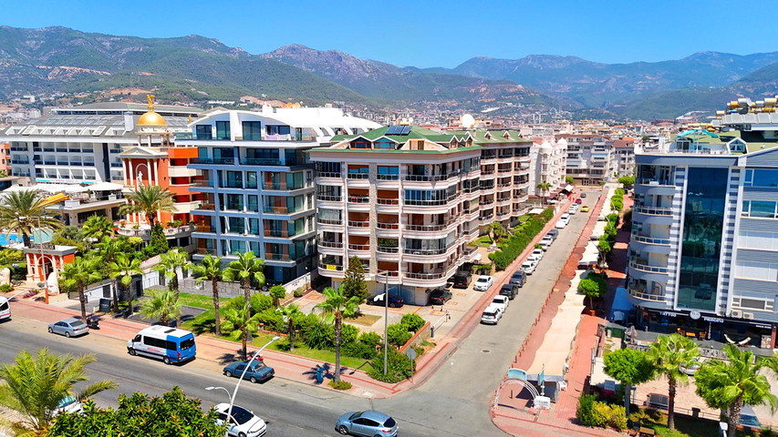 بنتهاوس واسع على البحر مع إطلالة وراحة 