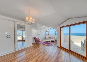 بنتهاوس واسع على البحر مع إطلالة وراحة 