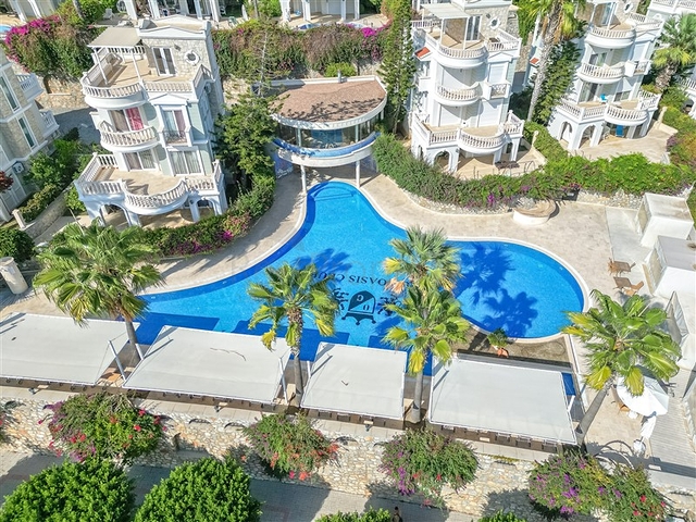 فيلا فاخرة مطلة على البحر في منطقة كونالكي المرموقة