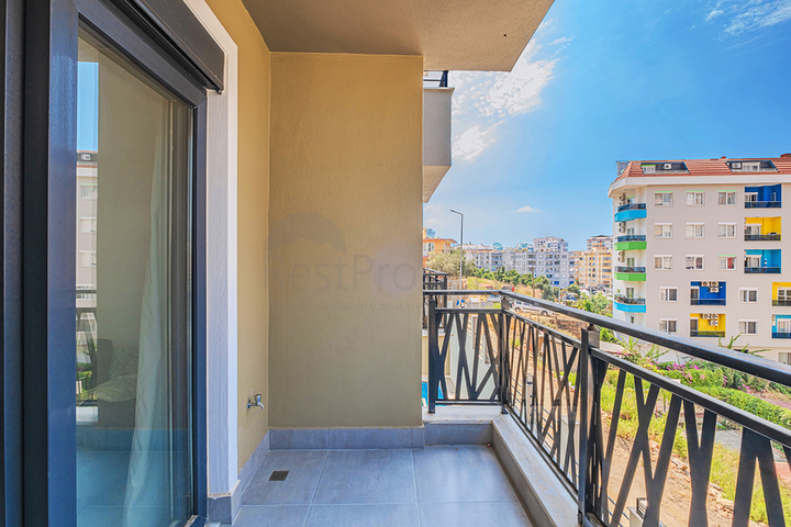 شقة حديثة في منطقة محمودلار بالقرب من البحر