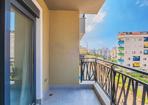 شقة حديثة في منطقة محمودلار بالقرب من البحر