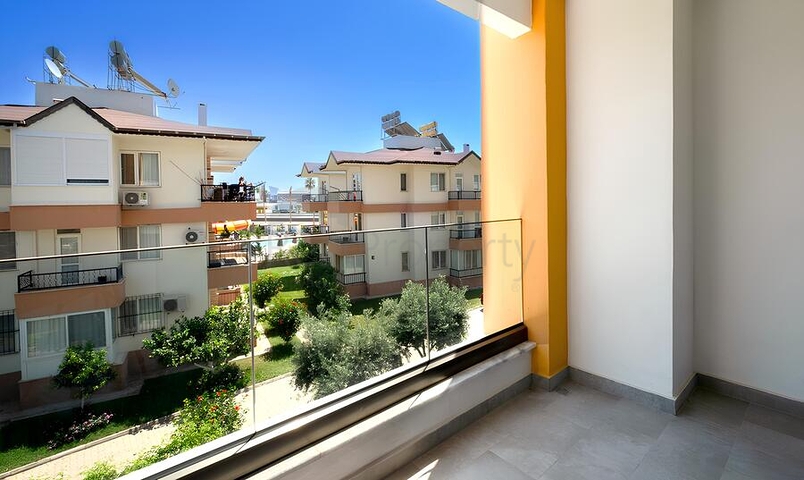 شقة فاخرة في مجمع سكني حديث على البحر