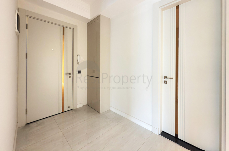 شقة حديثة على البحر في منطقة توركلر المرموقة