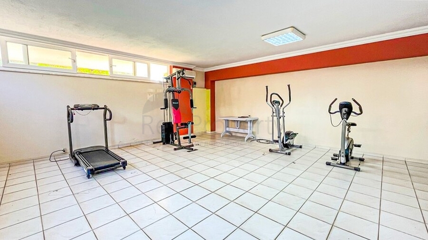 شقة مفروشة واسعة في منطقة مرموقة في أوبا