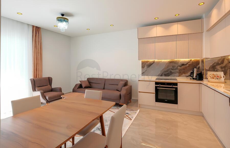 شقة مفروشة حديثة على بعد 200 متر من البحر في توسمورا