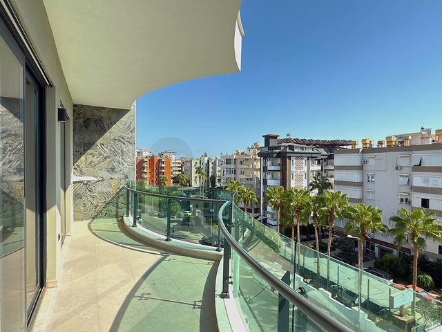 شقة مفروشة حديثة على بعد 200 متر من البحر في توسمورا