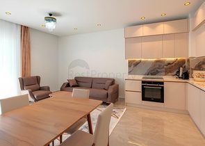 شقة مفروشة حديثة على بعد 200 متر من البحر في توسمورا