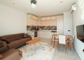 شقة مفروشة حديثة على بعد 200 متر من البحر في توسمورا