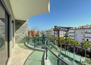 شقة مفروشة حديثة على بعد 200 متر من البحر في توسمورا