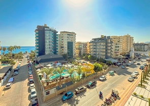 شقة مفروشة حديثة على بعد 200 متر من البحر في توسمورا