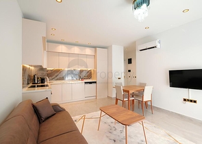 شقة مفروشة حديثة على بعد 200 متر من البحر في توسمورا