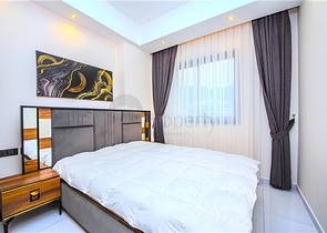 شقة حديثة 1 + 1 في مجمع مع بنية تحتية غنية في محمودلار