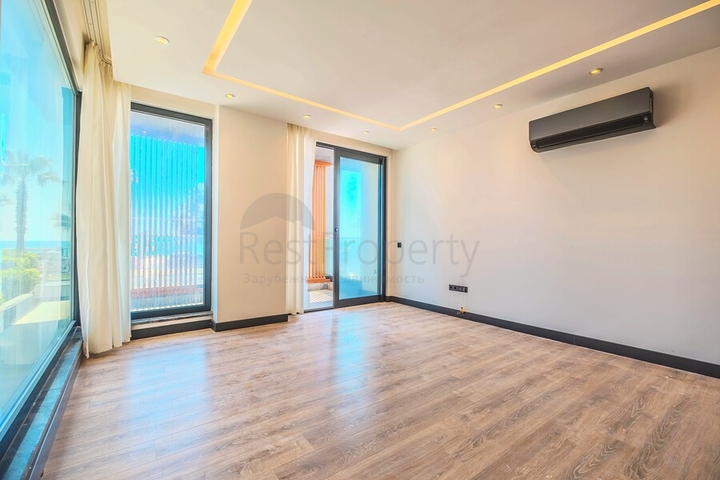 شقة 2+1 مع القرب المباشر من البحر في منطقة أوبا