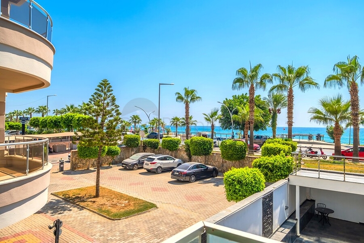 شقة 2+1 مع القرب المباشر من البحر في منطقة أوبا