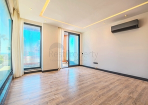 شقة 2+1 مع القرب المباشر من البحر في منطقة أوبا