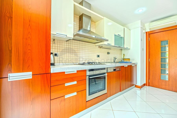 شقة 3+1 مع مطبخ منفصل في واحدة من أفضل المجمعات في ألانيا