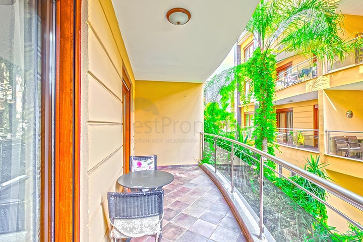 شقة 3+1 مع مطبخ منفصل في واحدة من أفضل المجمعات في ألانيا