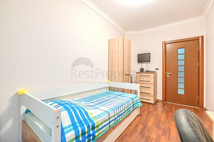 شقة 3+1 مع مطبخ منفصل في واحدة من أفضل المجمعات في ألانيا