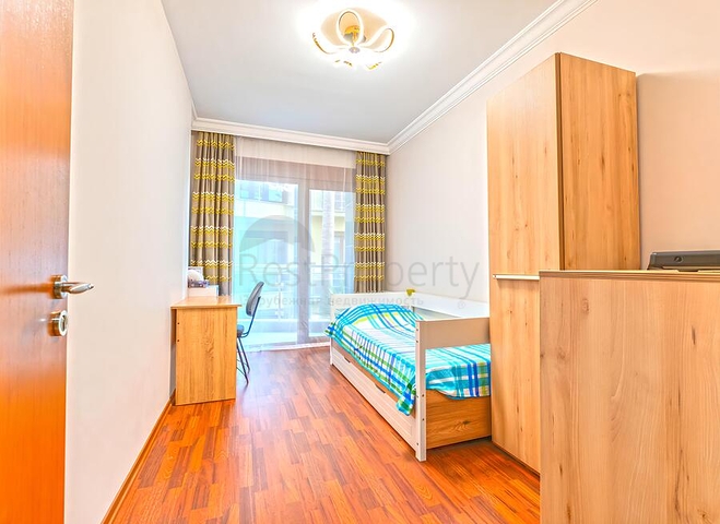 شقة 3+1 مع مطبخ منفصل في واحدة من أفضل المجمعات في ألانيا