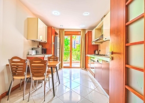 شقة 3+1 مع مطبخ منفصل في واحدة من أفضل المجمعات في ألانيا