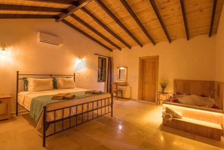 فيلتان في منطقة كاس أنطاليا للبيع. 