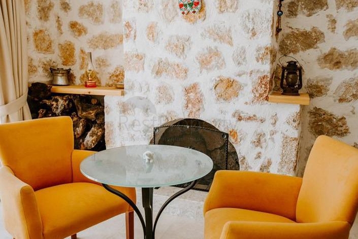 فيلتان في منطقة كاس أنطاليا للبيع. 