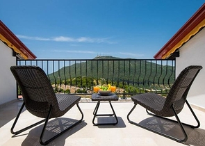 فيلتان في منطقة كاس أنطاليا للبيع. 