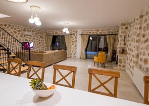 فيلتان في منطقة كاس أنطاليا للبيع. 