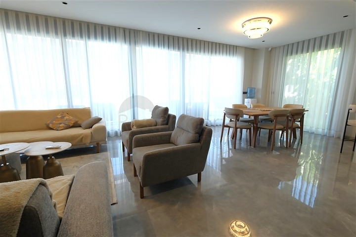 فيلا فاخرة مطلة على البحر في كارجيجاك