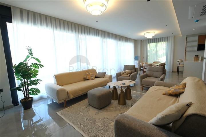 فيلا فاخرة مطلة على البحر في كارجيجاك