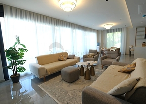 فيلا حديثة مع إطلالة بانورامية على البحر في كارجيجاك