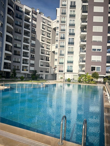 شقة دوبلكس 4 + 2 في كونيالتي-منطقة أنطاليا 