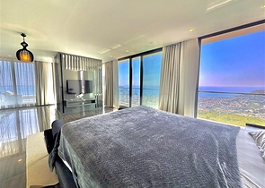 فيلا واسعة مع إطلالة بانورامية على البحر في قلب ألانيا