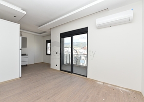 شقة 2 + 1 في منطقة أوبا 