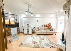 شقة 1+1 في مجمع أخضر في محمودلار