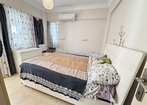 شقة فسيحة 1 + 1 على بعد 100 متر فقط من البحر في كلا الاتجاهين