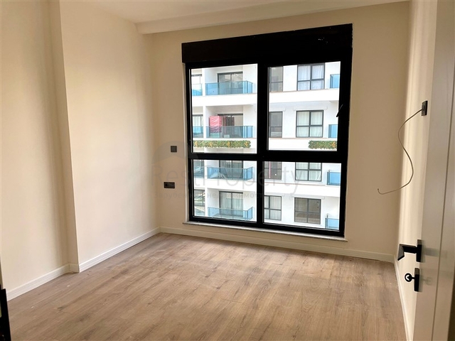 شقة حديثة 1 + 1 في مجمع جديد مع حمام سباحة ومنطقة سبا في محمودلار