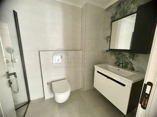 شقة حديثة 1 + 1 في مجمع جديد مع حمام سباحة ومنطقة سبا في محمودلار