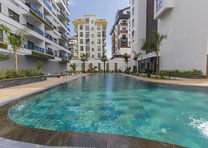 شقة حديثة 1 + 1 في مجمع جديد مع حمام سباحة ومنطقة سبا في محمودلار