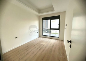 شقة حديثة 1 + 1 في مجمع جديد مع حمام سباحة ومنطقة سبا في محمودلار