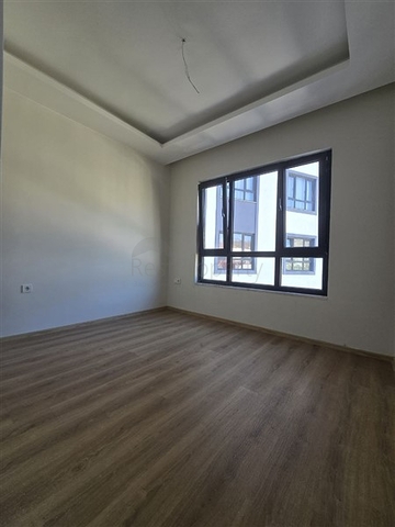 شقة 1+1 مطلة على البحر وبنية تحتية غنية في محمودلار