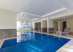 شقة 1+1 مطلة على البحر وبنية تحتية غنية في محمودلار