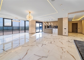 فيلا فسيحة 4 + 1 مطلة على البحر وبنية تحتية خاصة في كستل