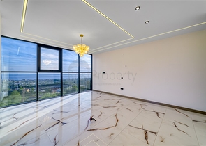 فيلا فسيحة 4 + 1 مطلة على البحر وبنية تحتية خاصة في كستل