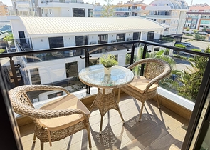 بنتهاوس من غرفتي نوم مع إطلالات بانورامية في مجمع حديث في منطقة أوبا