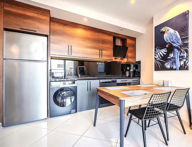 شقة حديثة مع بنية تحتية كاملة في محمودلار